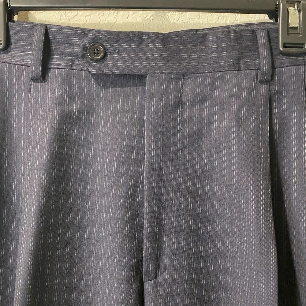 Donna Karen Signature Italian  2-Button Suit Set